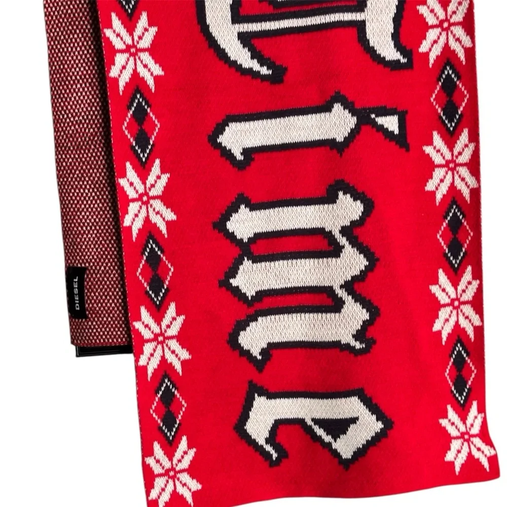 Diesel Rare Limited Edition Holiday Time Santa Scarf